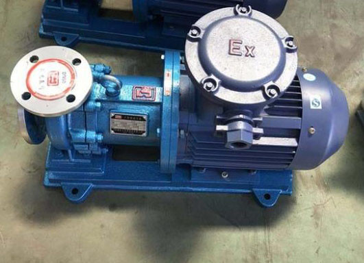 Насос 30m3/h 2900r/min магнитного привода CQL65-40-200 CQL65-40-200 вертикальный